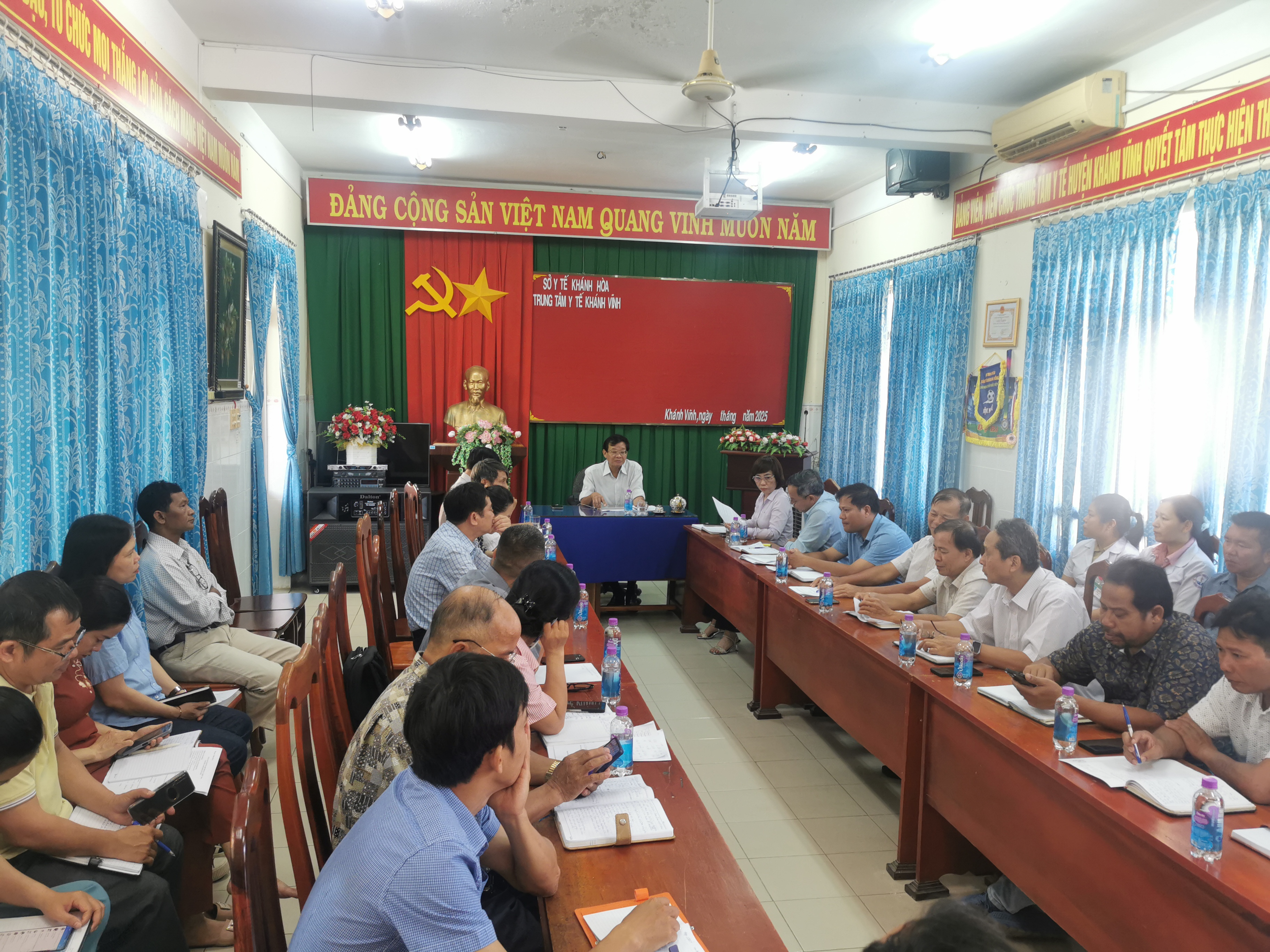 Thúc đẩy các biến pháp phòng chống sốt rét hiệu quả tại Khánh Vĩnh
